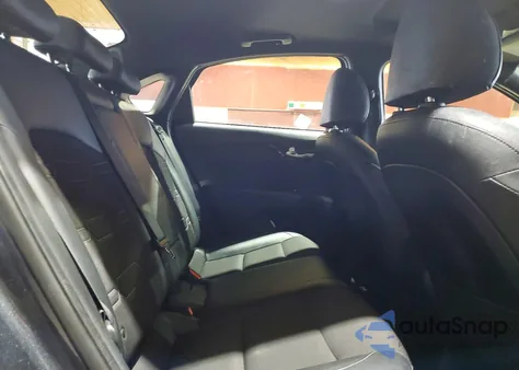 2021 Kia Forte Gt Line z USA, uszkodzony, nr VIN 3KPF34AD8ME285103